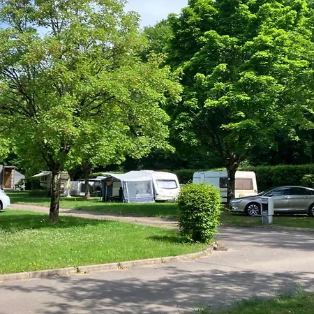 Kamp alanı Mobil Avec Terrasse - 4 Pers. - Api-1-52-2689 Fontenoy-le-Château